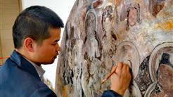 文化长廊｜为新疆石窟寺壁画“拍照” 他用的是画笔